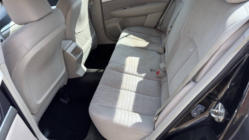 2014 Subaru Legacy Image 19