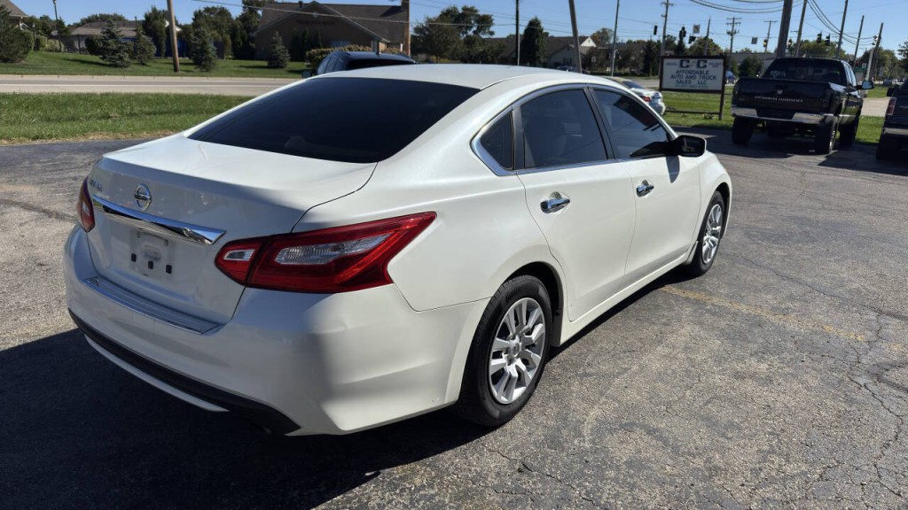 2016 Nissan Altima Image 6