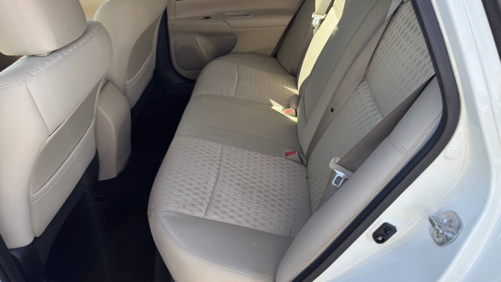 2016 Nissan Altima Image 12