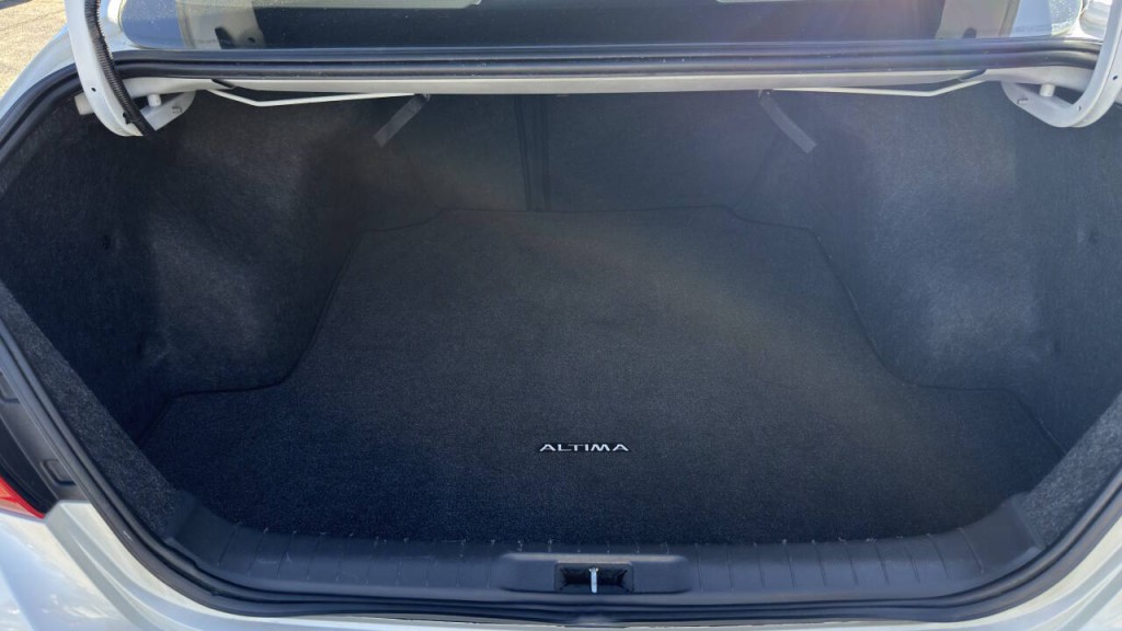 2016 Nissan Altima Image 20