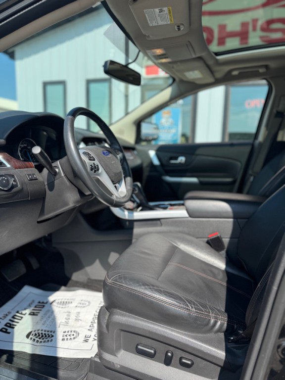 2011 Ford Edge Image 8