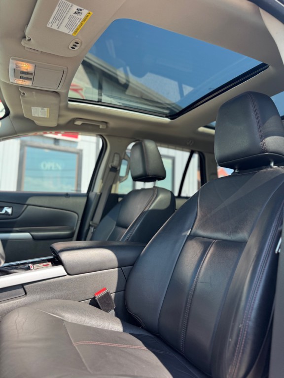 2011 Ford Edge Image 9