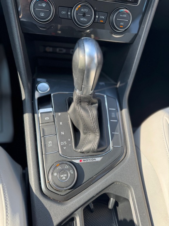 2018 Volkswagen Tiguan Image 12