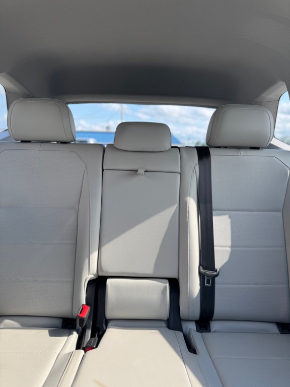 2018 Volkswagen Tiguan Image 16