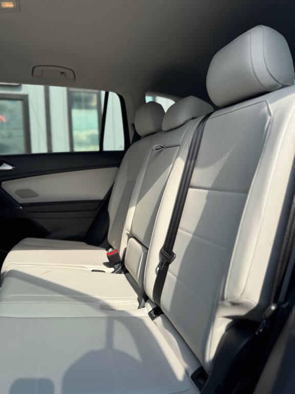2018 Volkswagen Tiguan Image 18