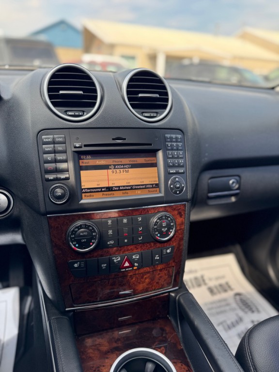 2010 Mercedes-Benz M-Class Image 10