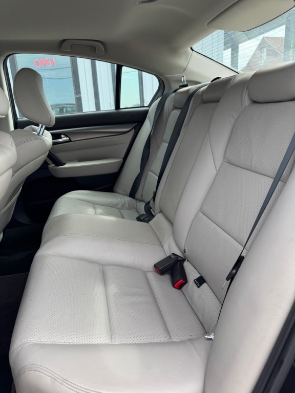 2012 Acura TL Image 17
