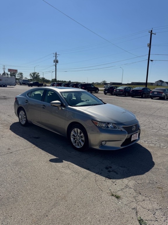 2015 Lexus ES Image 3