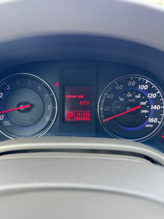 2008 INFINITI G35 Image 11