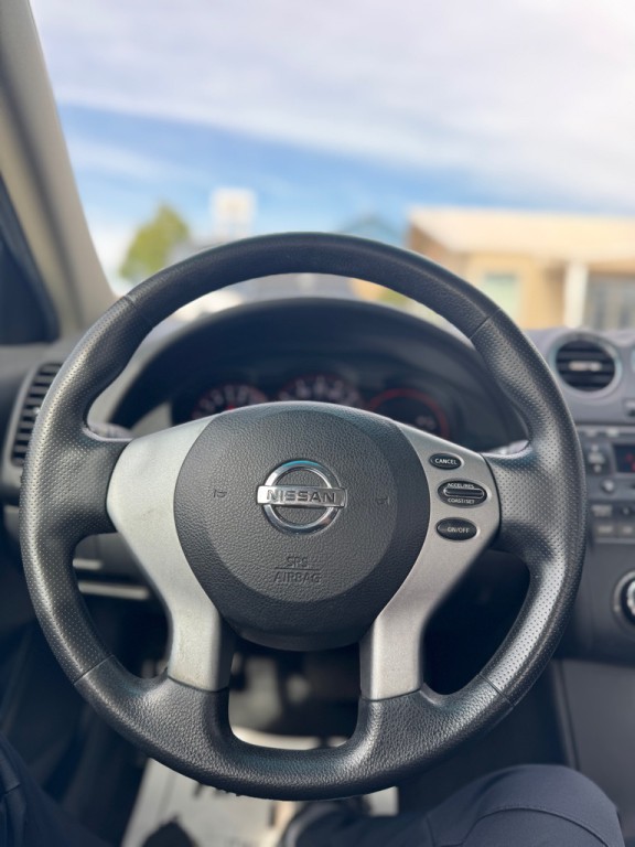2009 Nissan Altima Image 12