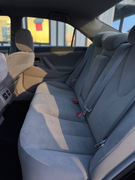 2009 Toyota Camry Image 16
