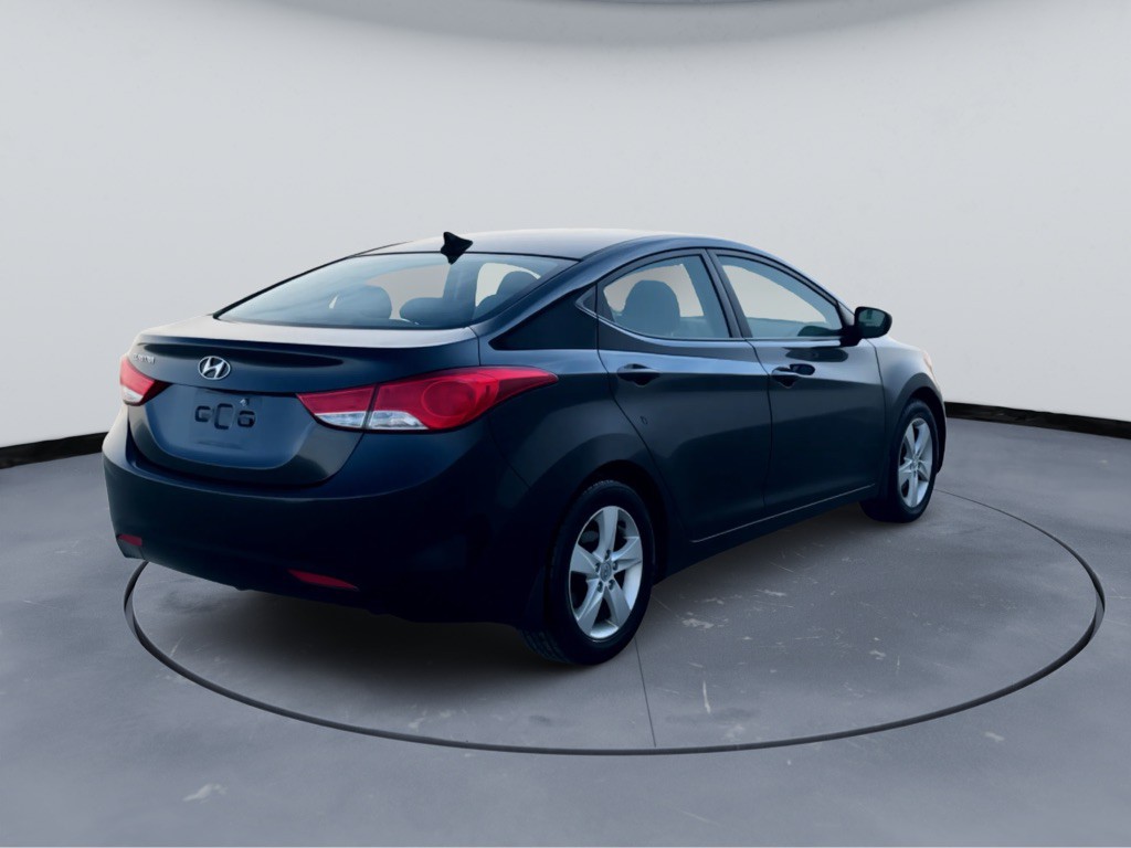 2012 Hyundai Elantra Image 3