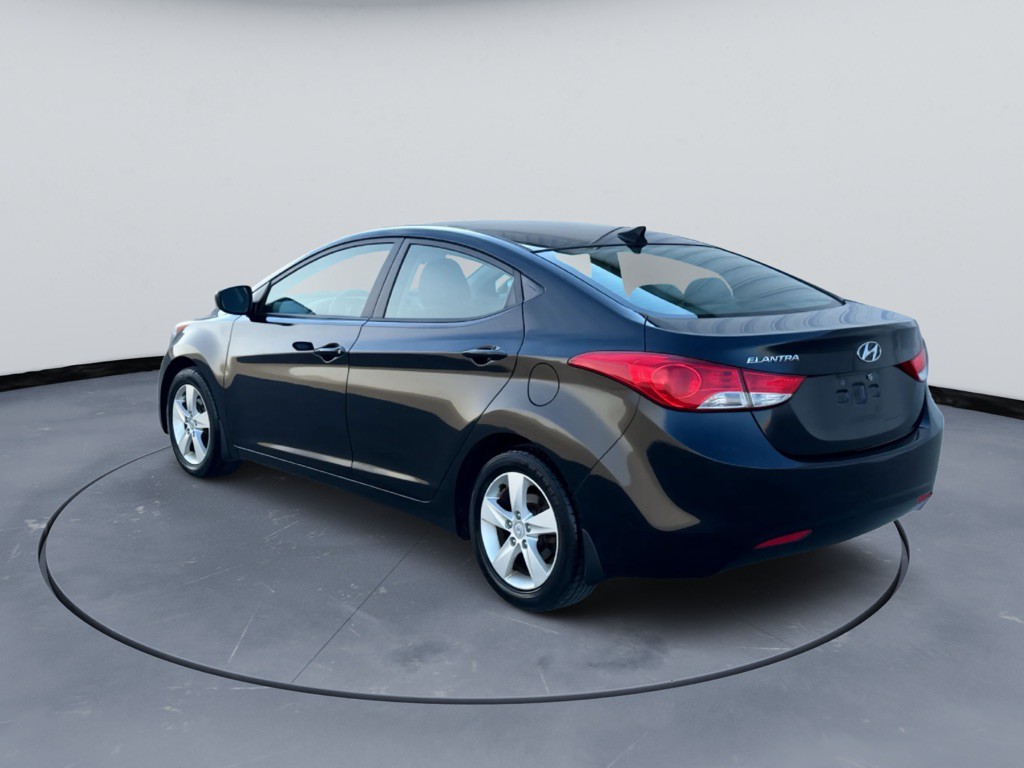2012 Hyundai Elantra Image 5