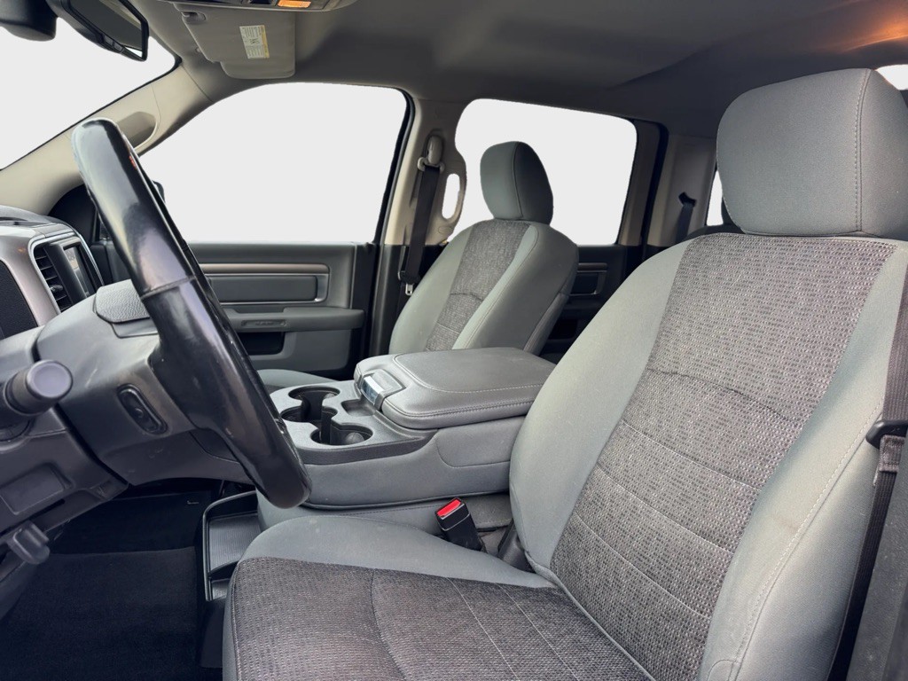 2016 RAM 1500 Image 9