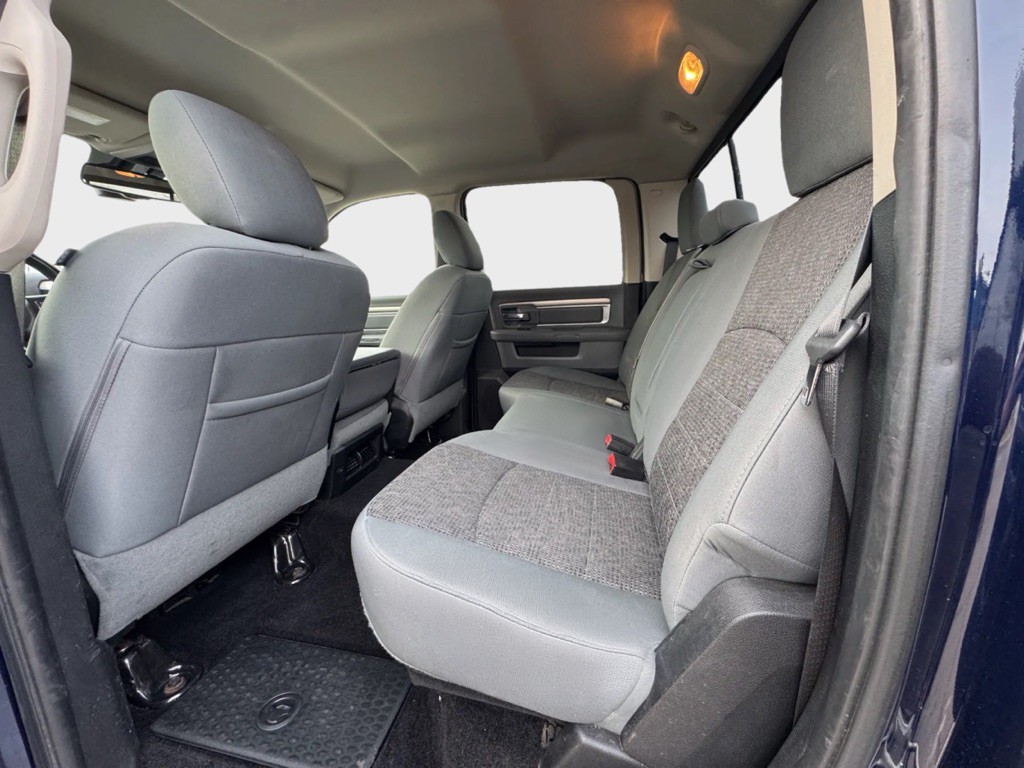 2016 RAM 1500 Image 11