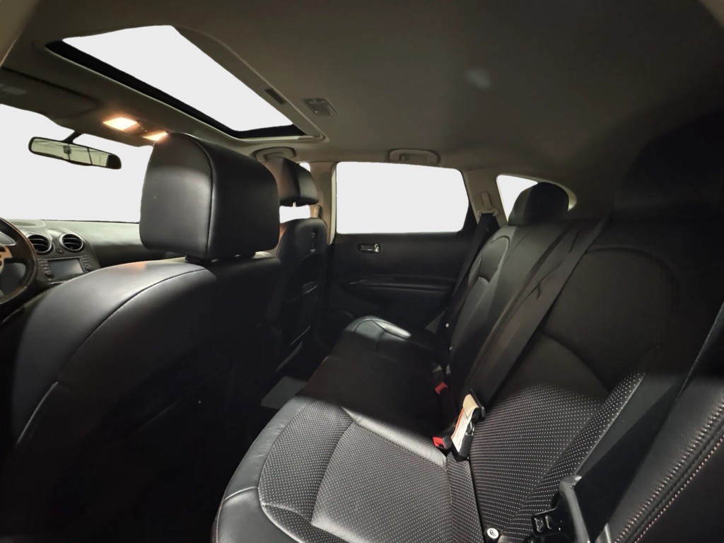 2011 Nissan Rogue Image 11