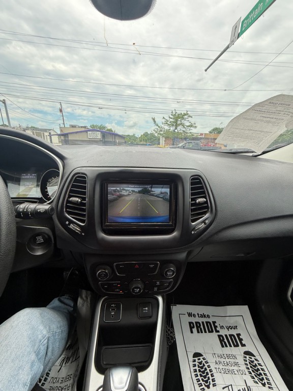 2019 Jeep Compass Image 13
