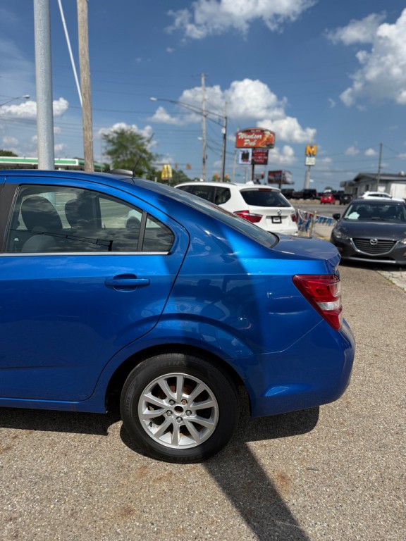 2017 Chevrolet Sonic Image 10