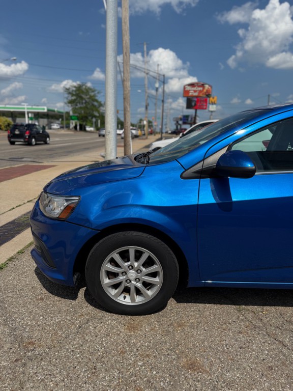 2017 Chevrolet Sonic Image 12