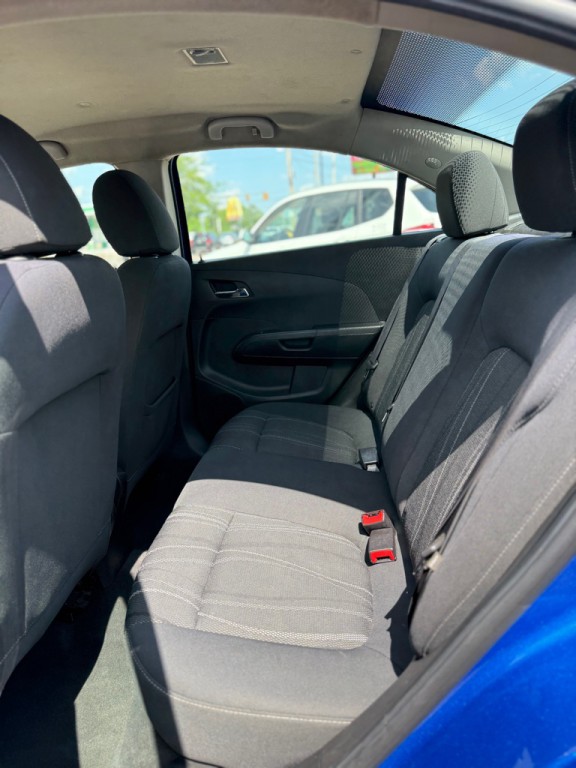 2017 Chevrolet Sonic Image 14