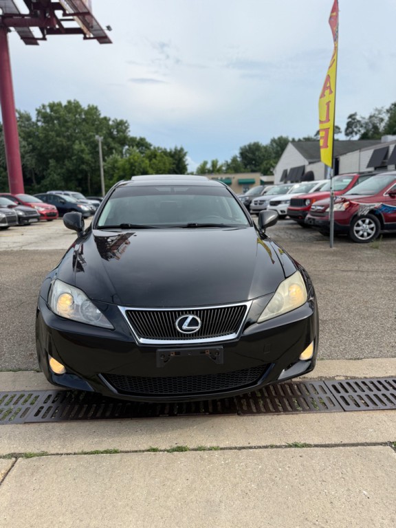 2006 Lexus IS Image 2