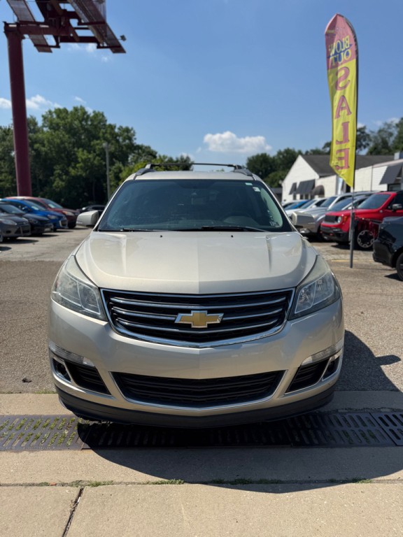 2014 Chevrolet Traverse Image 2