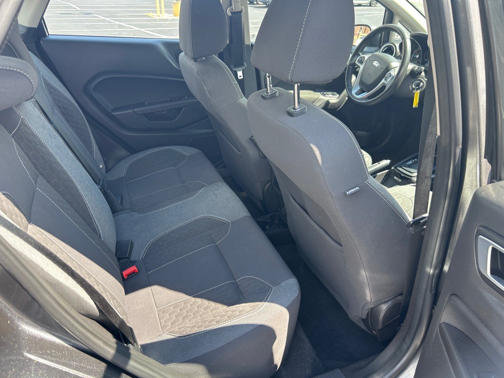 2015 Ford Fiesta Image 7