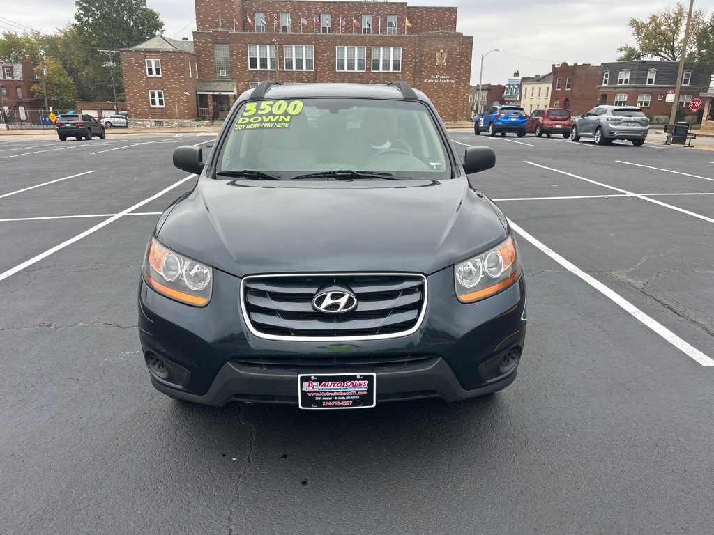 2011 Hyundai Santa Fe Image 2