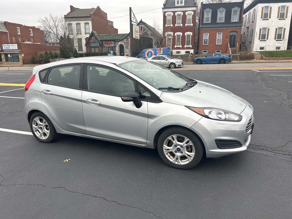 2014 Ford Fiesta Image 1