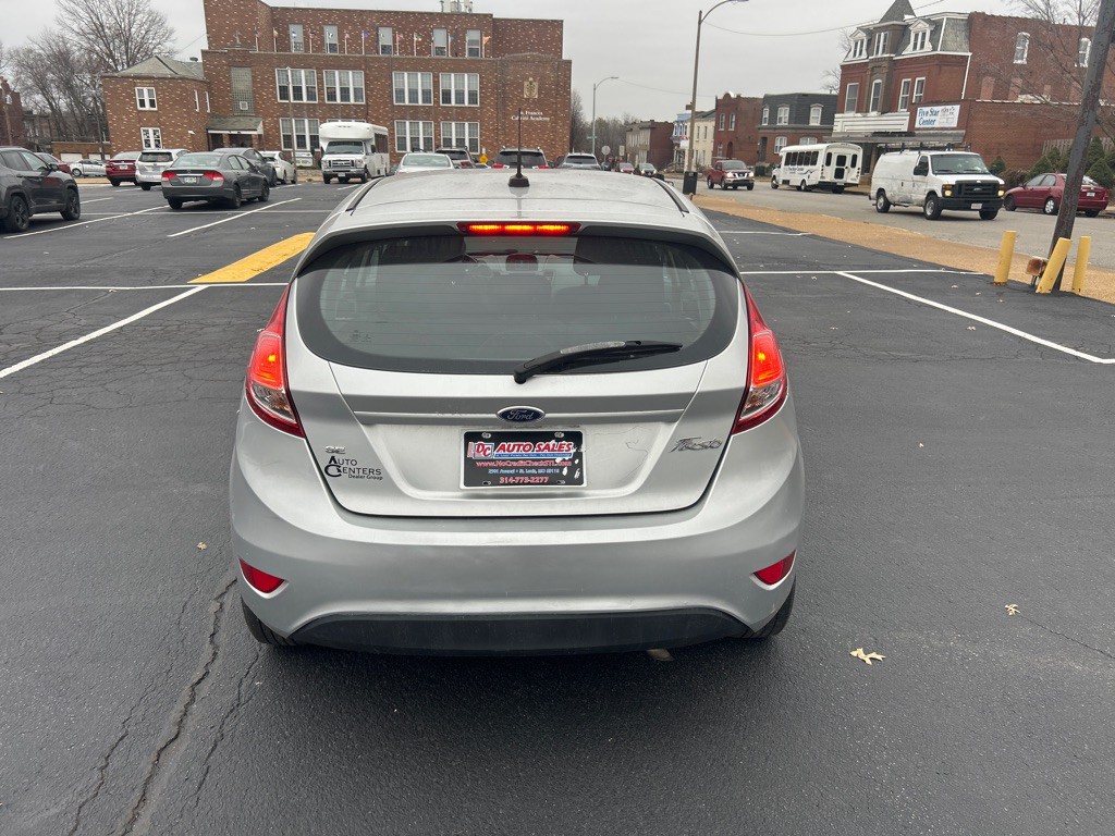 2014 Ford Fiesta Image 4