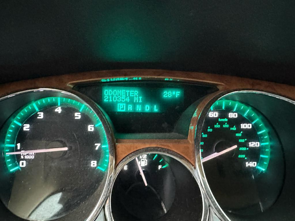 2008 Buick Enclave Image 24