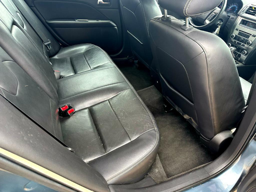 2011 Ford Fusion Image 15