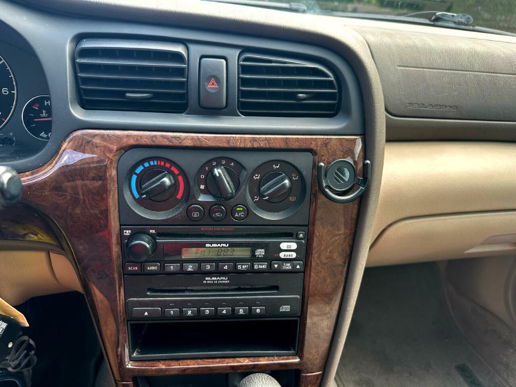 2003 Subaru Outback Image 24