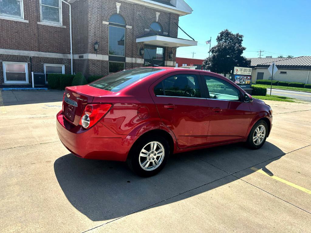 2013 Chevrolet Sonic Image 6