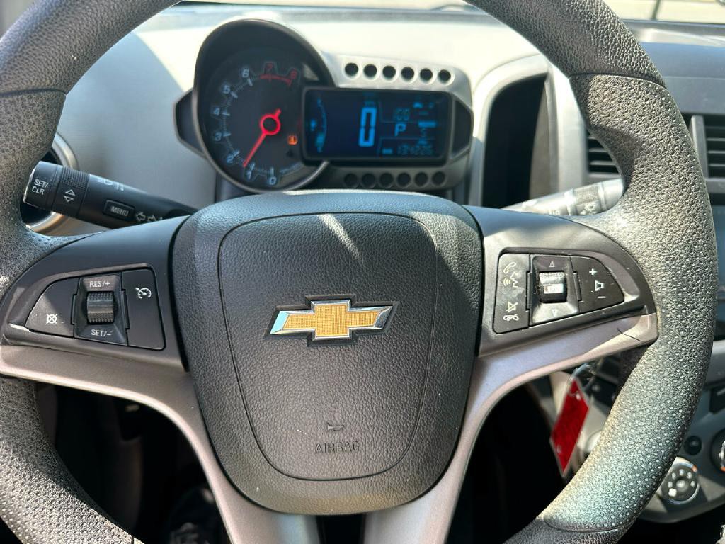 2013 Chevrolet Sonic Image 24