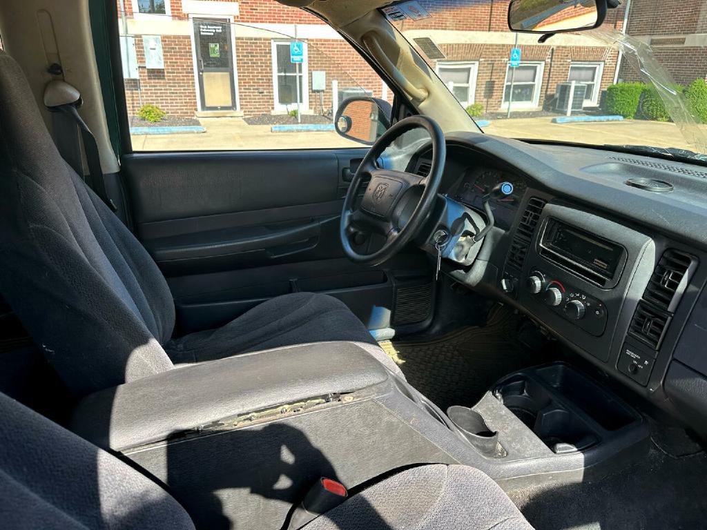 2003 Dodge Dakota Image 18