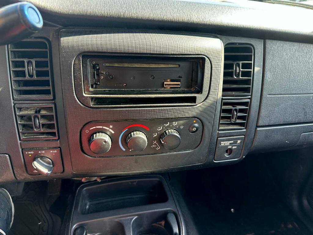 2003 Dodge Dakota Image 22