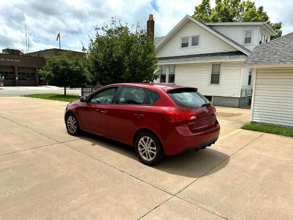 2011 Kia Forte Image 7