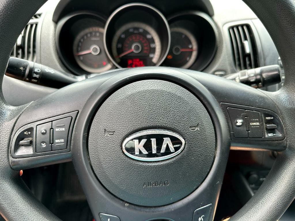 2011 Kia Forte Image 24