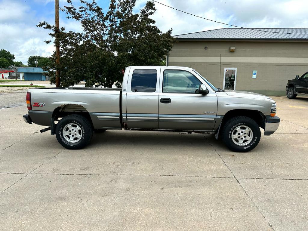 2000 Chevrolet Silverado 1500 Image 4