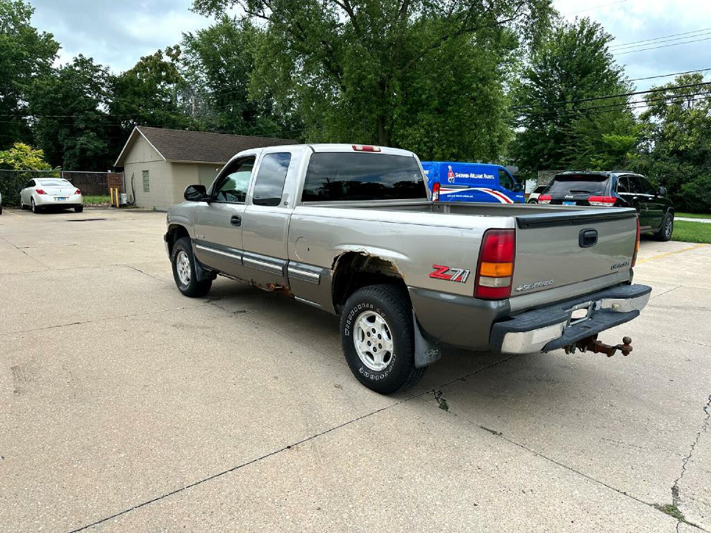 2000 Chevrolet Silverado 1500 Image 8