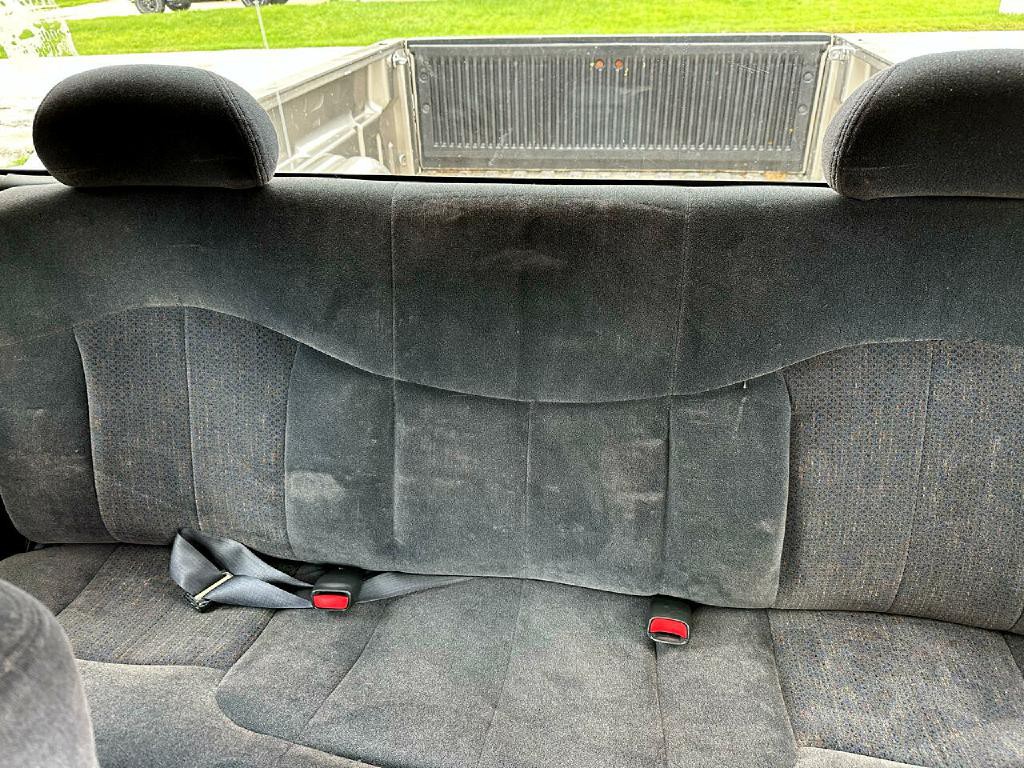 2000 Chevrolet Silverado 1500 Image 16