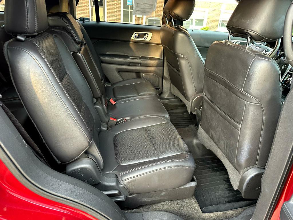 2013 Ford Explorer Image 16
