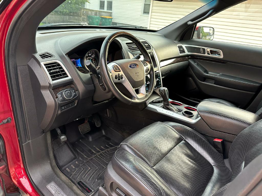 2013 Ford Explorer Image 24
