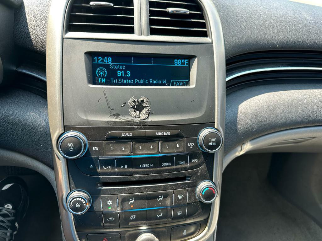 2014 Chevrolet Malibu Image 18