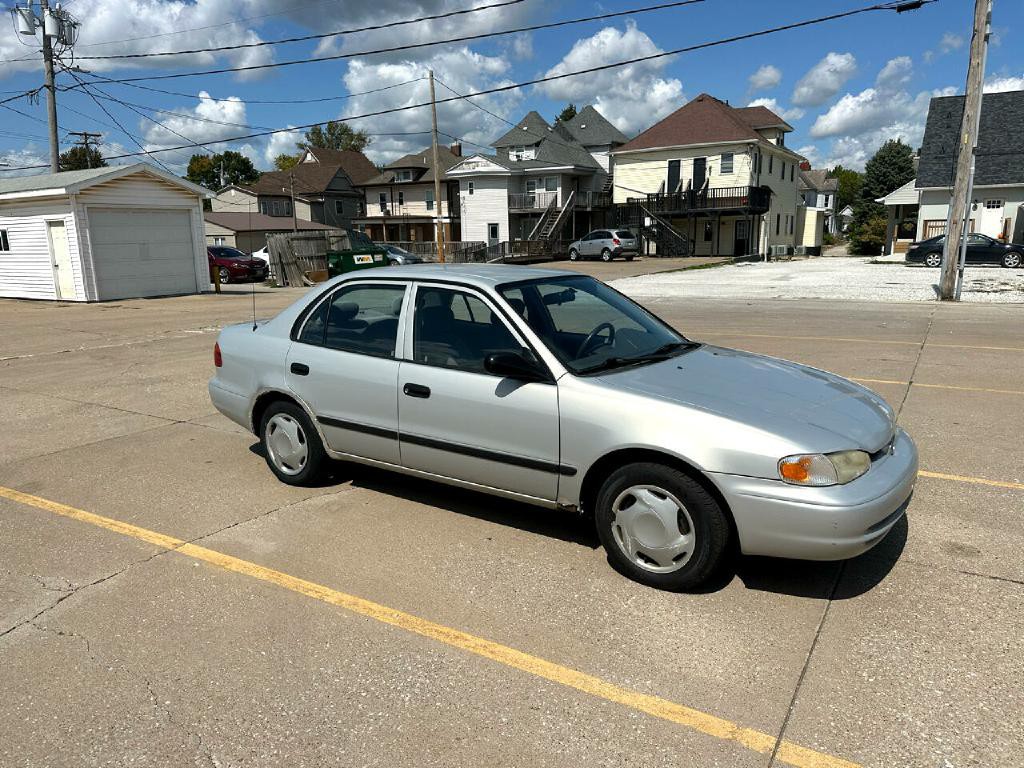 2001 Chevrolet Prizm Image 3