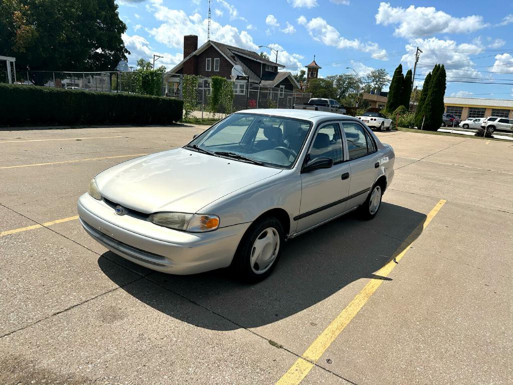 2001 Chevrolet Prizm Image 10