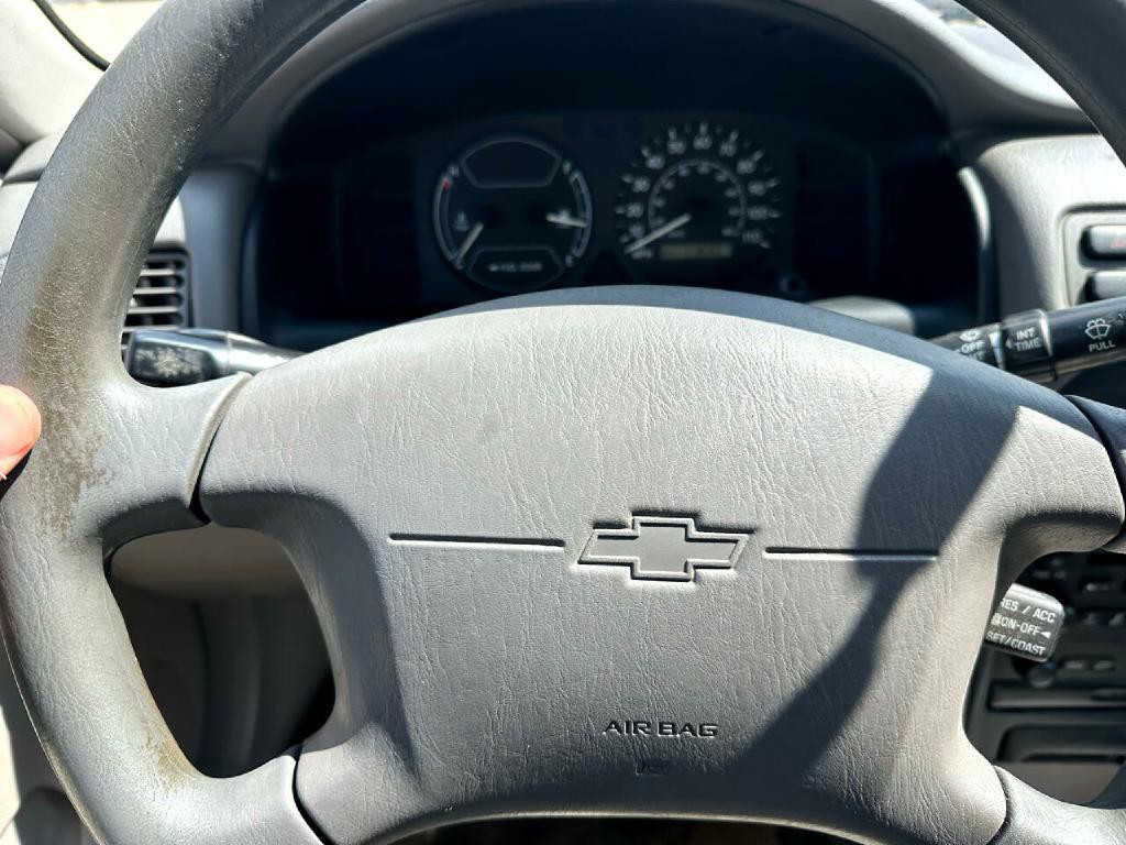 2001 Chevrolet Prizm Image 20