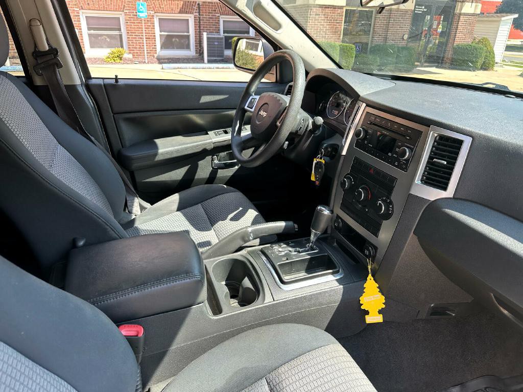 2010 Jeep Grand Cherokee Image 19