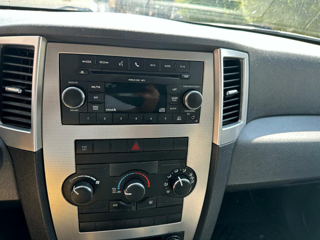 2010 Jeep Grand Cherokee Image 22